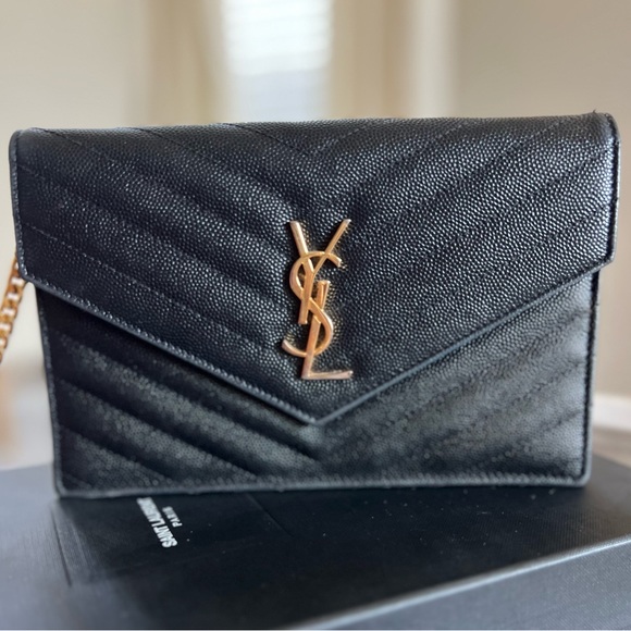 SAINT LAURENT MATELASSE CHAIN WALLET with gold chain - Picture 6 of 7